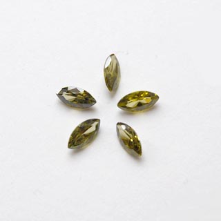 Kuutiollinen Zirkonia, oliivin vihre�, markiisi 8x4mm, 1kpl