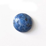 Lapis (Tumman sininen), kapussi, py�re�, 10mm, kuvassa LL-21, uniikki kivi, 1 kpl