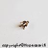  *Varaston viimeiset* Kruunuistukka, pronssi, pyrelle kivelle, 3mm, 4 haaraketta, istutettavissa pronssisaveen, 1 kpl